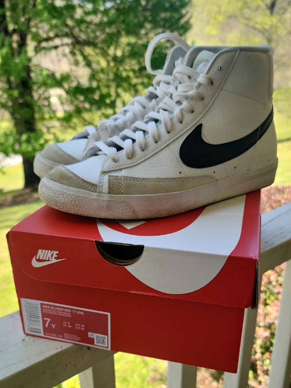 Nike Blazer Mid '77 Shoes